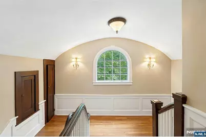 512 Warwick Avenue, Teaneck Township, NJ 07666 - Photo 15