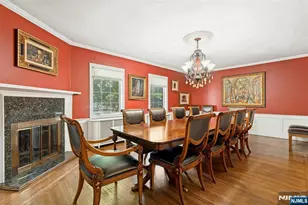 512 Warwick Ave, Teaneck Township, NJ 07666 - Photo 5