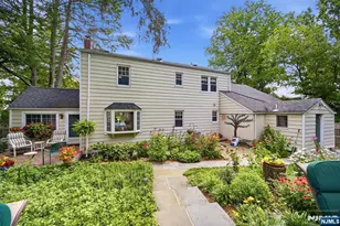 419 Sicomac Ave, Wyckoff Township, NJ 07481 - Photo 3