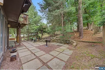 12 Seminole Avenue, Oakland, NJ 07436 - Photo 35
