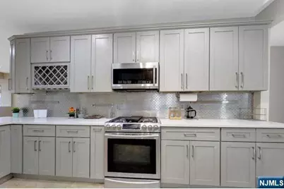 115 W Englewood Avenue, Englewood, NJ 07631 - Photo 11