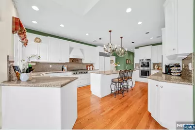 817 Peach Tree Lane, Franklin Lakes, NJ 07417 - Photo 17