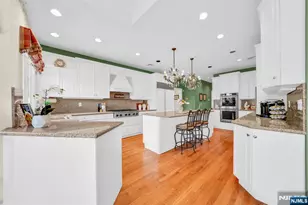 817 Peach Tree Ln, Franklin Lakes, NJ 07417 - Photo 17