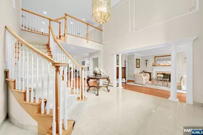 817 Peach Tree Lane, Franklin Lakes, NJ 07417 - Photo 5