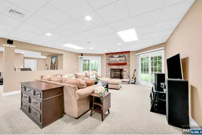 817 Peach Tree Lane, Franklin Lakes, NJ 07417 - Photo 37