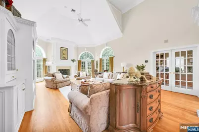 817 Peach Tree Lane, Franklin Lakes, NJ 07417 - Photo 7