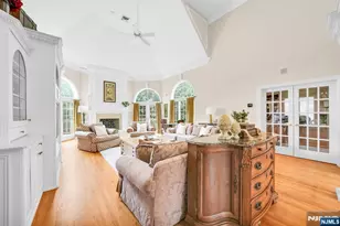 817 Peach Tree Ln, Franklin Lakes, NJ 07417 - Photo 7