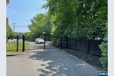 889 Circle Avenue, Franklin Lakes, NJ 07417 - Photo 25