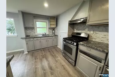 347 29th Street, Paterson, NJ 07514 - Photo 5