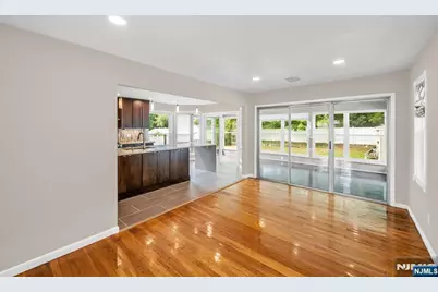 45 Jay Drive, Paramus, NJ 07652 - Photo 11