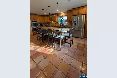 616 Hackensack Street, Carlstadt, NJ 07072 - Photo 13