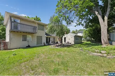 191 Haase Avenue, Paramus, NJ 07652 - Photo 13