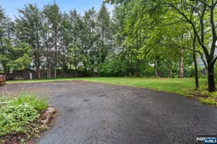 321 Glen Ave, Ridgewood, NJ 07450 - Photo 37