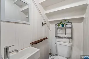 321 Glen Ave, Ridgewood, NJ 07450 - Photo 17