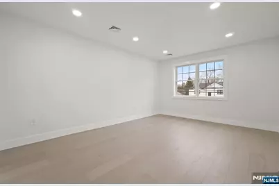 411 A Clinton Avenue, Northvale, NJ 07647 - Photo 27