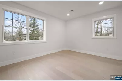 411 A Clinton Avenue, Northvale, NJ 07647 - Photo 25