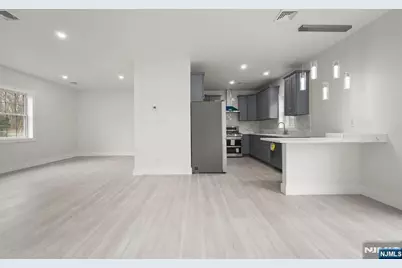411 A Clinton Avenue, Northvale, NJ 07647 - Photo 13