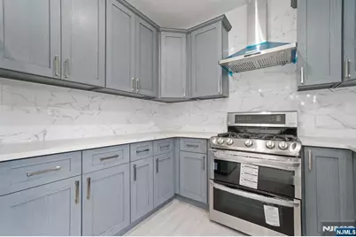 411 A Clinton Avenue, Northvale, NJ 07647 - Photo 11