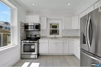 8128 Kennedy Boulevard, North Bergen, NJ 07047 - Photo 17