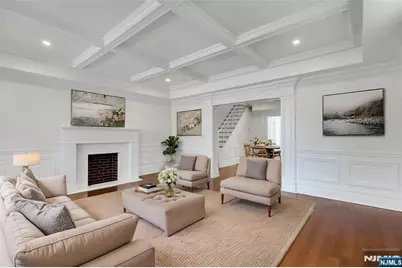 8128 Kennedy Boulevard, North Bergen, NJ 07047 - Photo 5