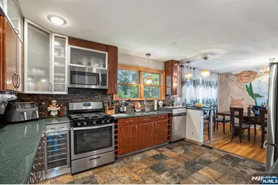 31-07 Garfield Place, Fair Lawn, NJ 07410 - Photo 5