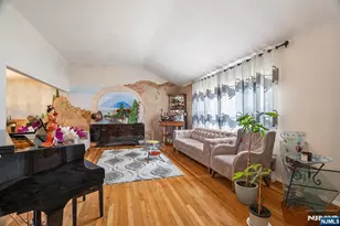 31-07 Garfield Pl, Fair Lawn, NJ 07410 - Photo 7