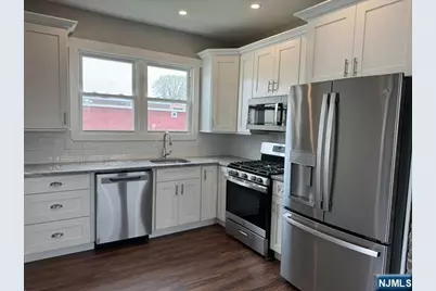 121 Humboldt Street, East Rutherford, NJ 07073 - Photo 3