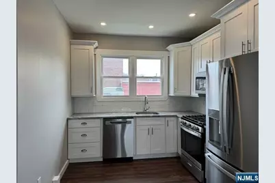121 Humboldt Street, East Rutherford, NJ 07073 - Photo 5