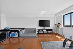 60 Parkway Dr 10C, East Orange, NJ 07017 - Photo 15