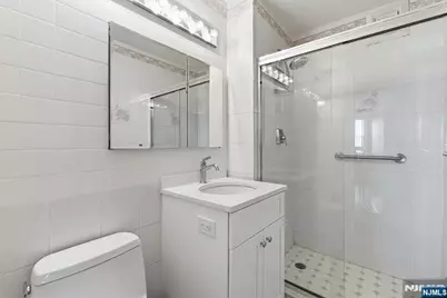 2077 Center 9A #9A, Fort Lee, NJ 07024 - Photo 15