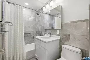 2077 Center 9A, Fort Lee, NJ 07024 - Photo 13