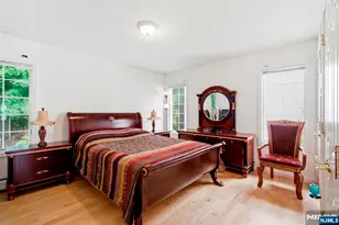 750 Undercliff Ave, Edgewater, NJ 07020 - Photo 15
