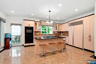 750 Undercliff Ave, Edgewater, NJ 07020 - Photo 7
