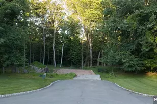 23 Fillmore Dr, Washington Township, NJ 07675 - Photo 1