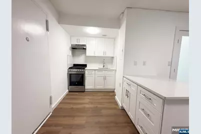 3081 Edwin Avenue 1H #1H, Fort Lee, NJ 07024 - Photo 3