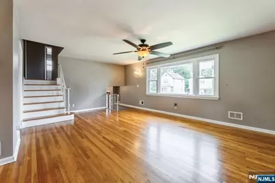 150 Pleasant Avenue, Bergenfield, NJ 07621 - Photo 5