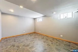 150 Pleasant Ave, Bergenfield, NJ 07621 - Photo 19