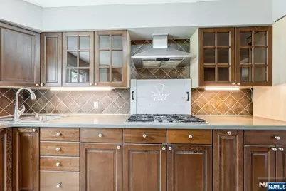 150 Pleasant Avenue, Bergenfield, NJ 07621 - Photo 11
