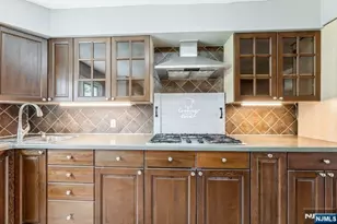 150 Pleasant Ave, Bergenfield, NJ 07621 - Photo 11