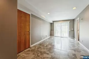 150 Pleasant Ave, Bergenfield, NJ 07621 - Photo 17