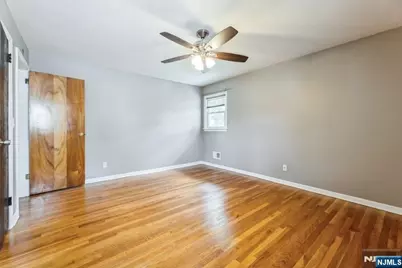 150 Pleasant Avenue, Bergenfield, NJ 07621 - Photo 27