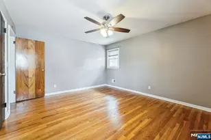 150 Pleasant Ave, Bergenfield, NJ 07621 - Photo 27