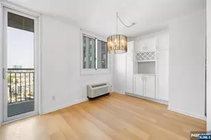 100 Manhattan Ave 910, Union City, NJ 07087 - Photo 9