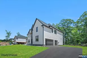 72 Heritage Dr, West Milford, NJ 07480 - Photo 3