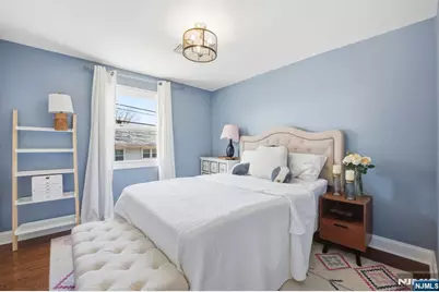 301 Roosevelt Avenue, Hasbrouck Heights, NJ 07604 - Photo 17