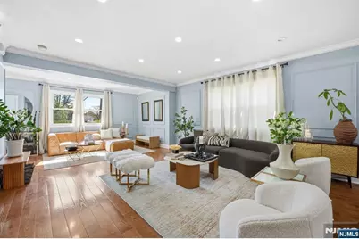 301 Roosevelt Avenue, Hasbrouck Heights, NJ 07604 - Photo 1