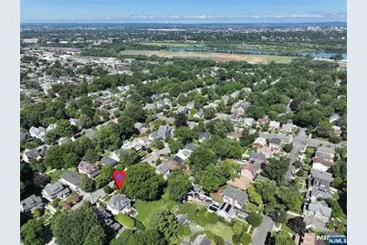 339 Highwood Avenue, Leonia, NJ 07605 - Photo 49