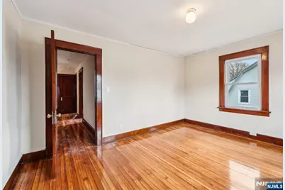 272 Clay Street 2 #2, Hackensack, NJ 07601 - Photo 17