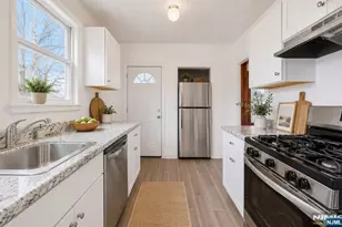 272 Clay Street 2, Hackensack, NJ 07601 - Photo 13
