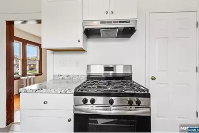 272 Clay Street 2 #2, Hackensack, NJ 07601 - Photo 11